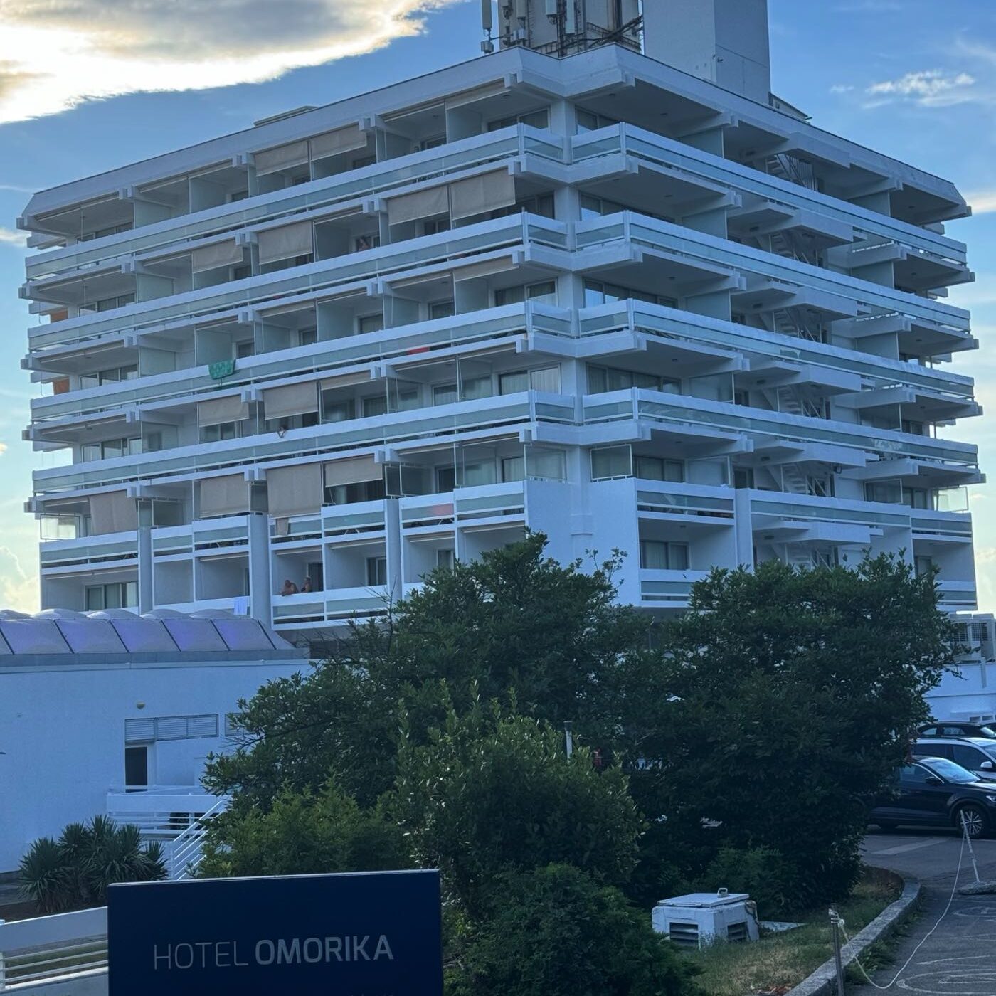 hotel-omorika-stolarija-1